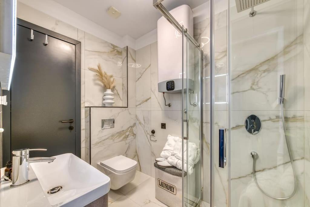 Apartment One B With Heated Private Pool Dubrownik Zewnętrze zdjęcie