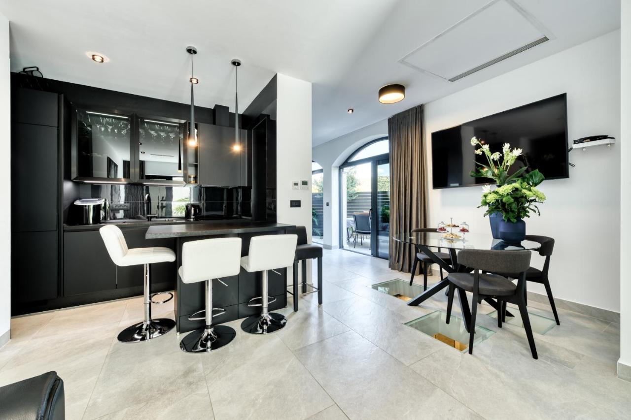 Apartment One B With Heated Private Pool Dubrownik Zewnętrze zdjęcie