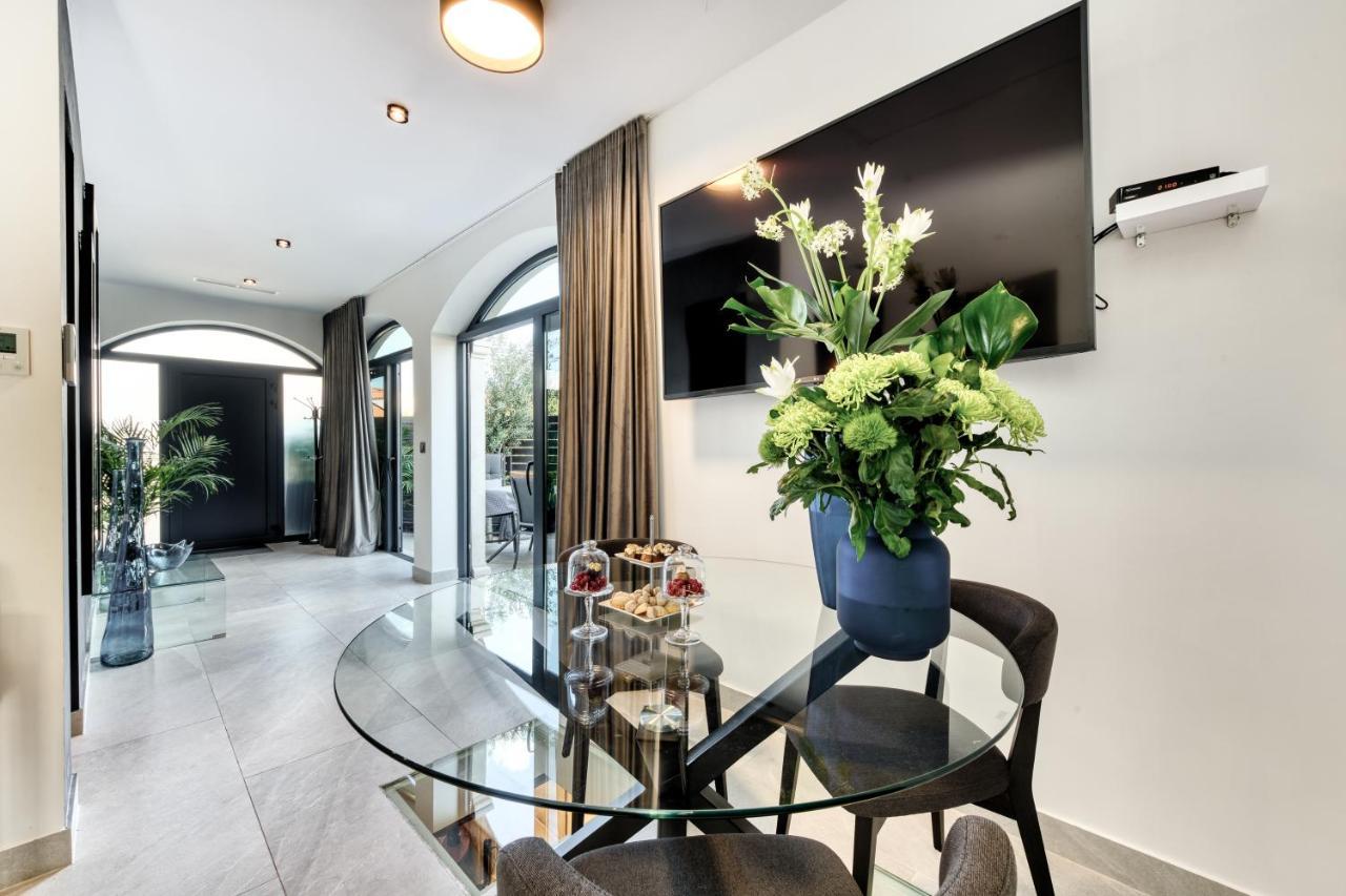 Apartment One B With Heated Private Pool Dubrownik Zewnętrze zdjęcie