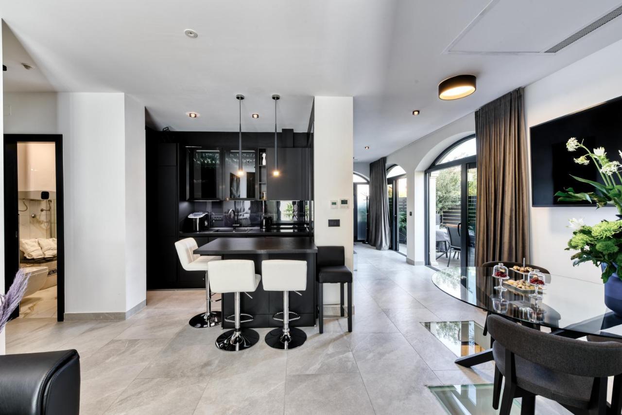 Apartment One B With Heated Private Pool Dubrownik Zewnętrze zdjęcie